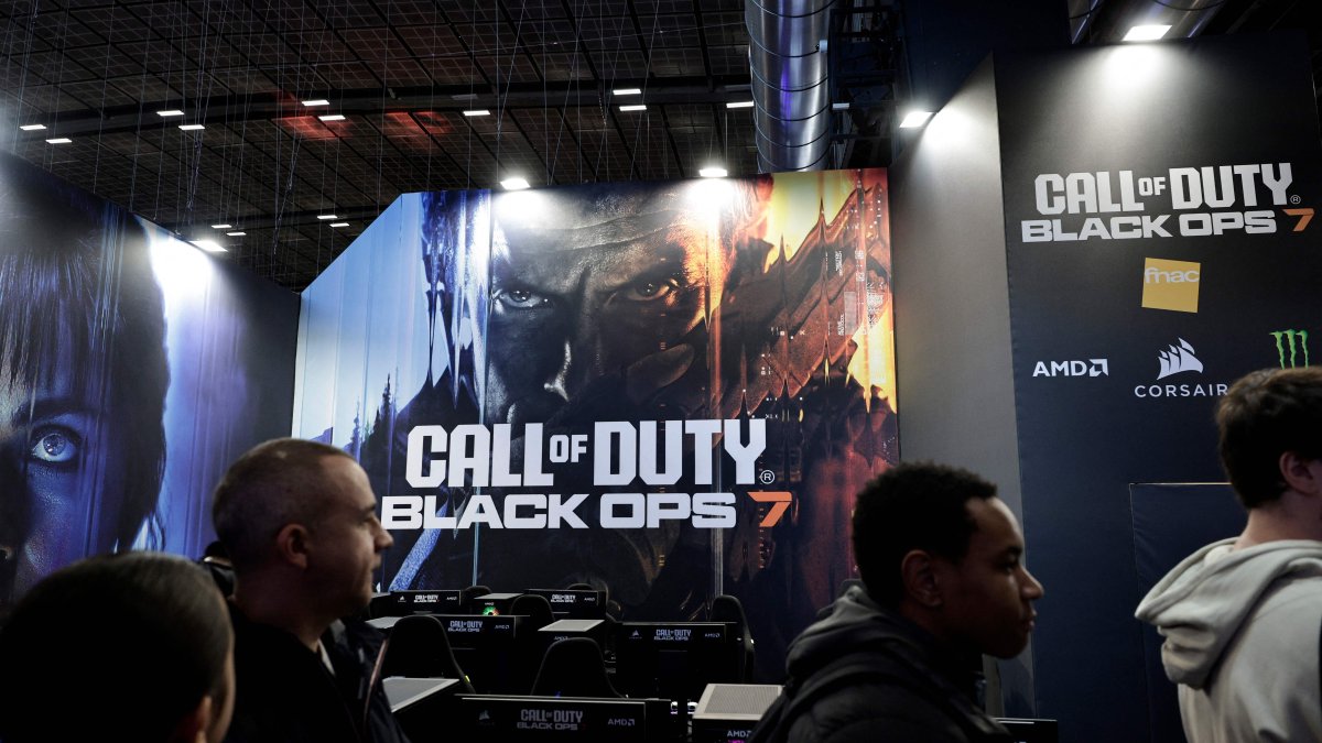 'Call of Duty' returns to familiar ground as battlefield soars