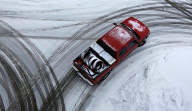 What makes a winter tire a winter tire? This is what insurance companies are looking for – CP24