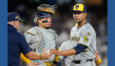 Hoskins, Quintana to become free agents after Brewers decline 2026 options