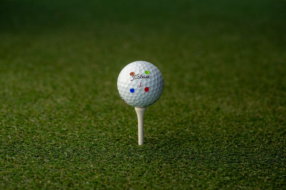 FITZPATRICK WINS WITH PRO V1X