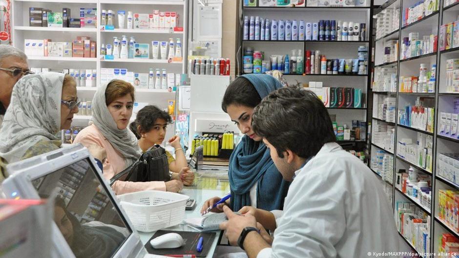 Iran sanctions mean life-saving medication in short supply – DW – 11/23/2025