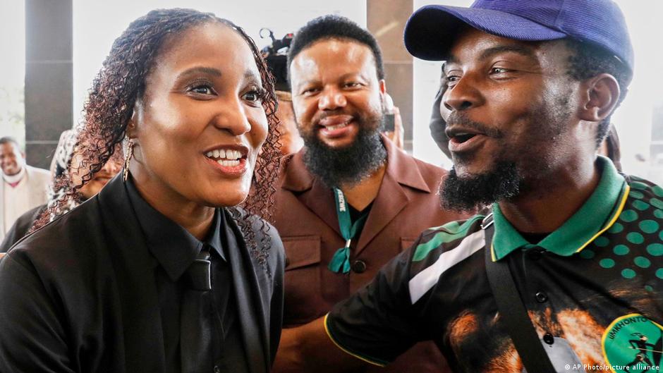 Zuma's daughter probed over Ukraine war role – DW – 11/24/2025