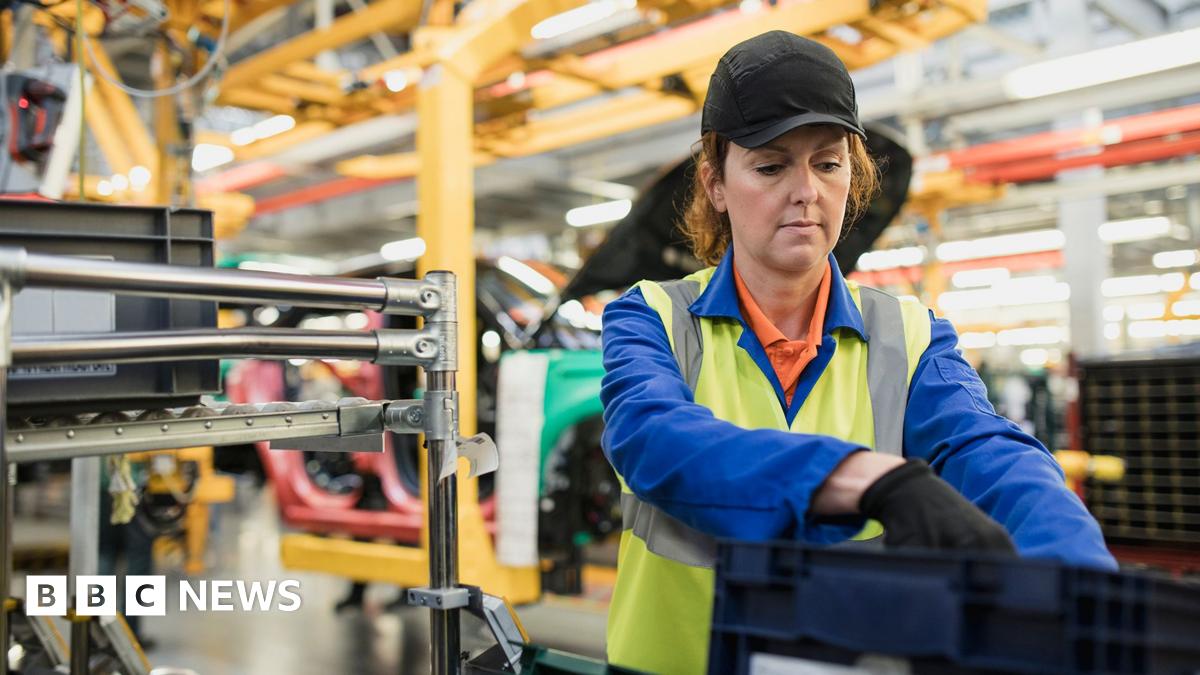 UK economic growth slows to 0.1% in final figures before Budget