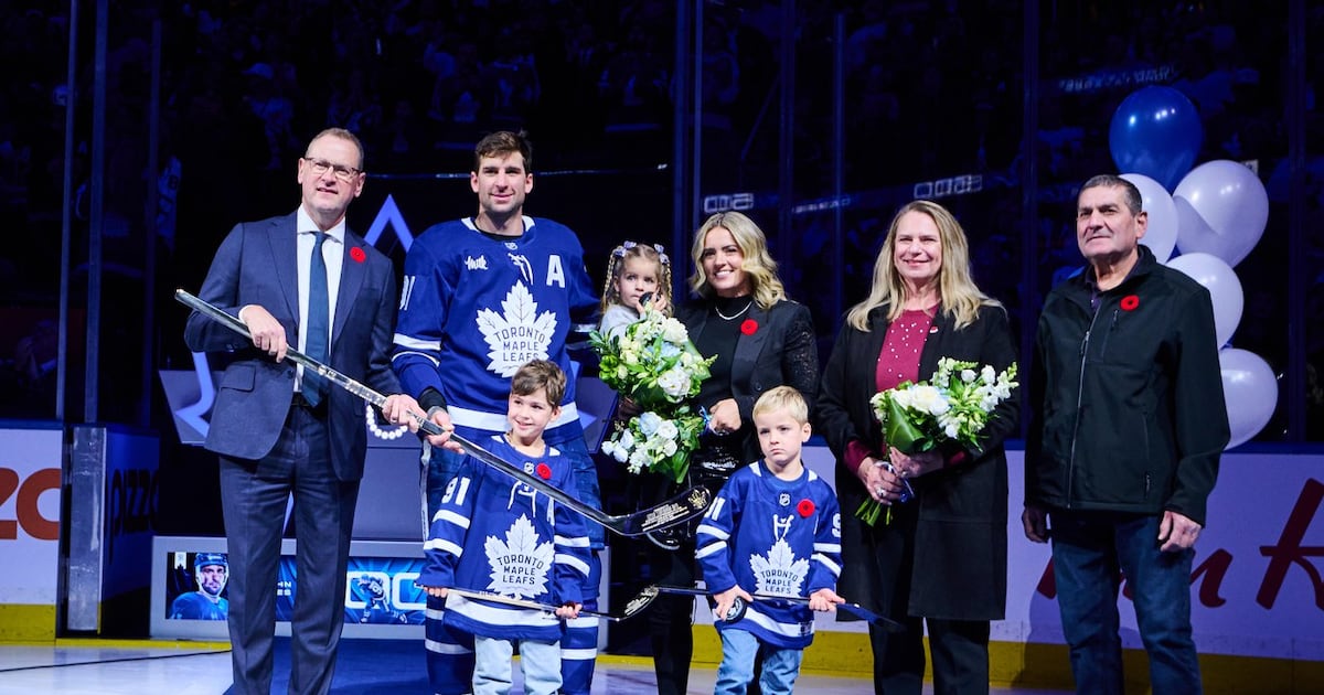 Tavares on 500-goal mark after getting No. 501 in Leafs' win: 'Hard to believe'