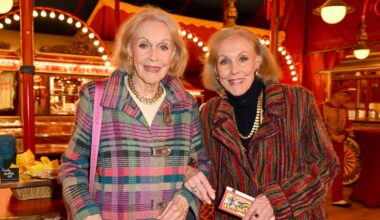 Entertainment duo the Kessler twins die by assisted suicide, aged 89 - CTV News