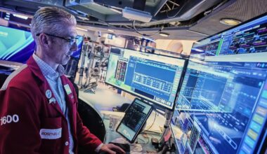 Alphabet leads U.S. stock market higher