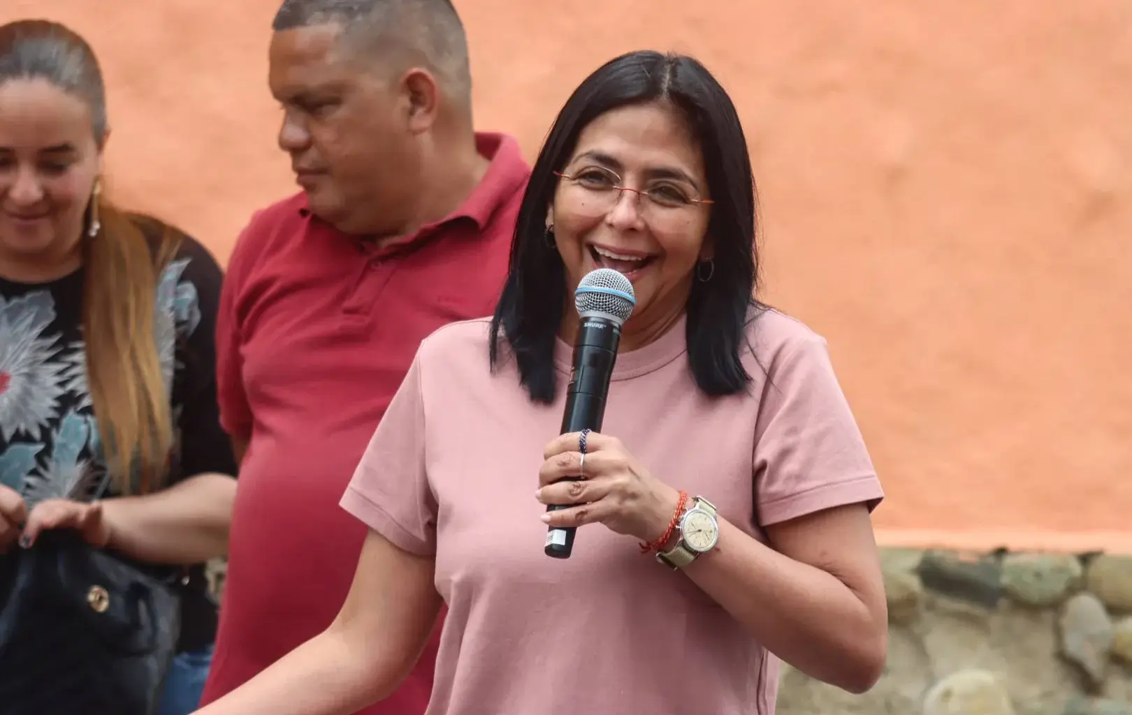 Venezuelan Vice President Delcy Rodríguez speaks at the formation of a Bolivarian Integral Base Committee in La Pastora, Caracas, November 12, 2025. Photo: Instagram/@carmenmelendezr.