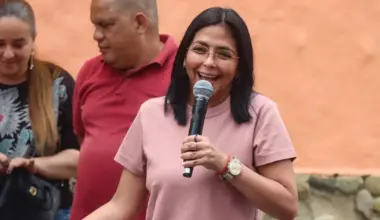 Venezuelan Vice President Delcy Rodríguez speaks at the formation of a Bolivarian Integral Base Committee in La Pastora, Caracas, November 12, 2025. Photo: Instagram/@carmenmelendezr.