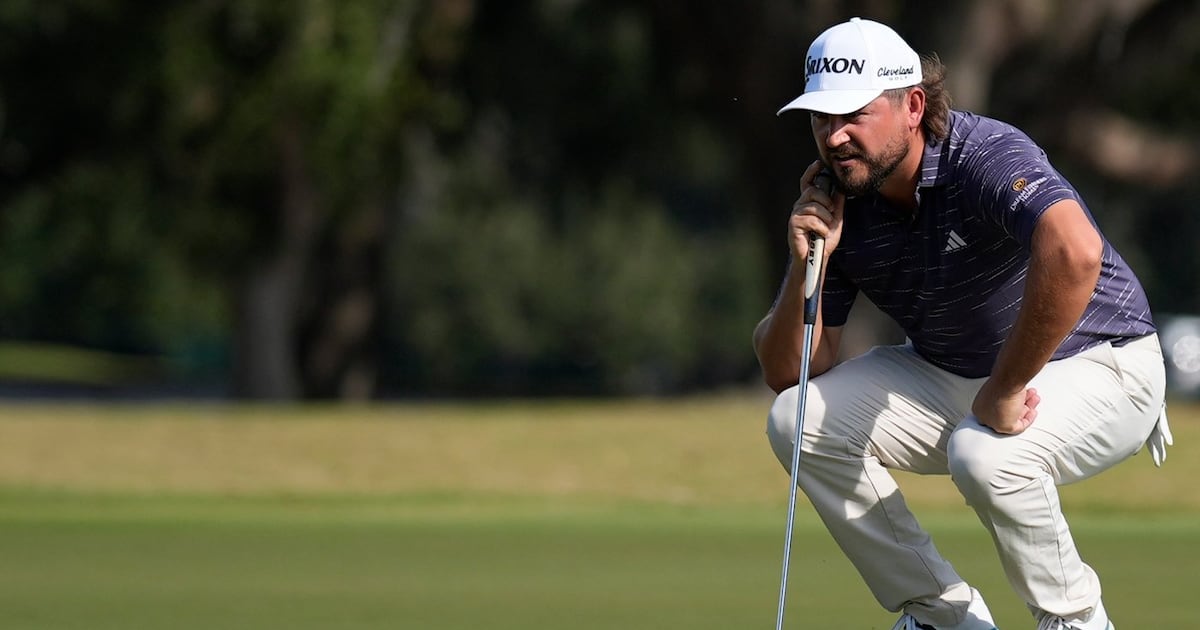 Andrew Novak takes the lead at Sea Island as others try to stay in the game to keep cards