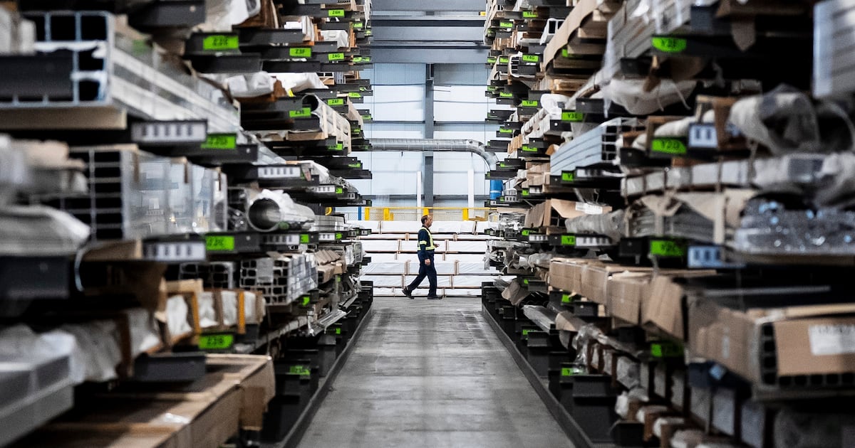 Industry leader says tariff pressures are hitting Canadian manufacturing - CTV News