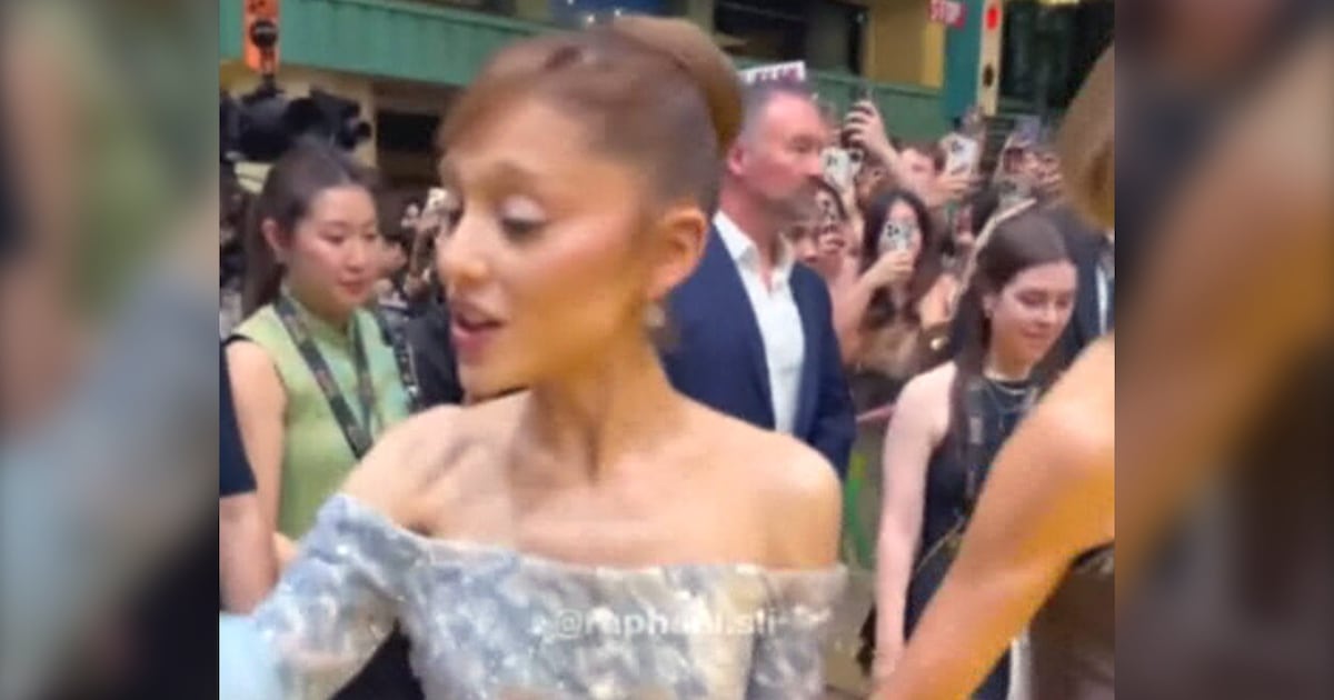 Singapore jails ‘attention seeking’ Australian for rushing film star Ariana Grande at premiere - CTV News