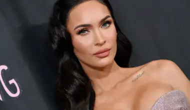 Megan Fox is ‘jaw-dropping’ island babe in ‘bold’ SI Swim bikini pic image