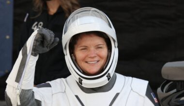 Astronaut’s Wife Admits Lying About Crime Committed in Space