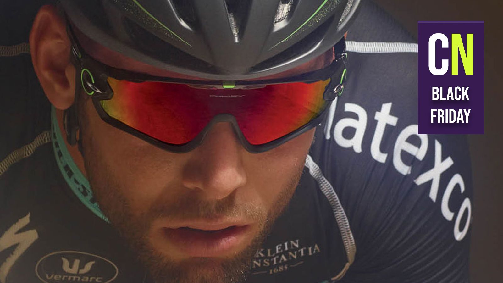 Mark Cavendish wearing Oakley Jawbreakers