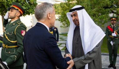 Carney meets top UAE investors, launches trade talks with Emirates