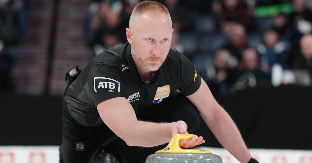 Jacobs defeats Dunstone in Game 1 of Canadian Curling Trials final