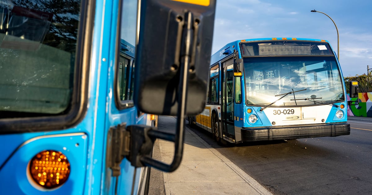 STM maintenance workers halt strike, service to resume Wednesday - CTV News