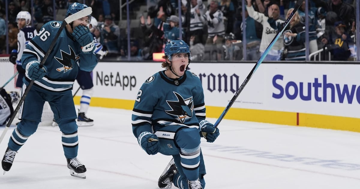 Will Smith scores tiebreaking goal late in third period as Sharks beat Jets