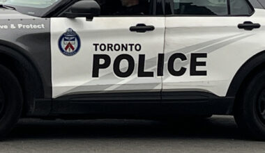 Suspect in downtown bank robbery arrested carrying stolen cash: Toronto police