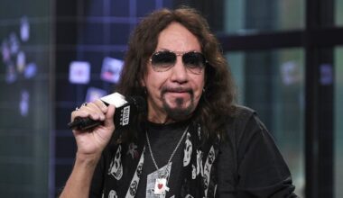 Founding Kiss guitarist Ace Frehley died from injuries suffered in fall, autopsy shows - CTV News