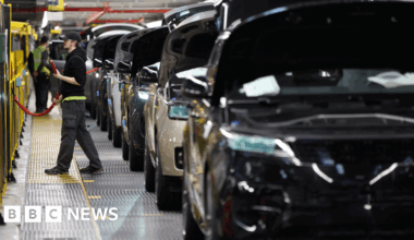 UK growth in third quarter slows after big fall in car production