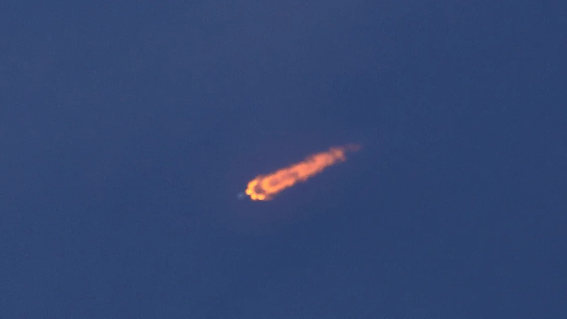 First booster of the developed SpaceX rocket fails during test