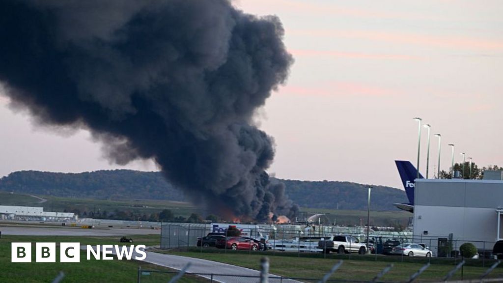 What we know about deadly Louisville cargo plane crash