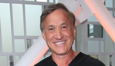 Dr. Terry Dubrow Breaks Down Meaning of an “Ozempic Penis” - E! News