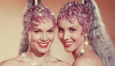 Twin sisters who worked with Frank Sinatra die on same day at 89