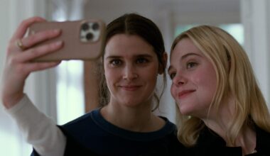 Inga Ibsdotter Lilleaas as Agnes Borg Pettersen and Elle Fanning as Rachel Kemp in "Sentimental Value" (Kasper Tuxen Andersen/Neon)
