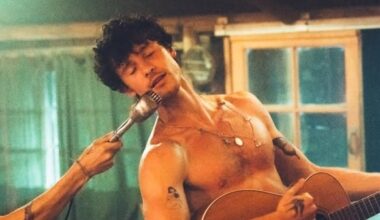 Shawn Mendes Is Back and Sinfully Shirtless