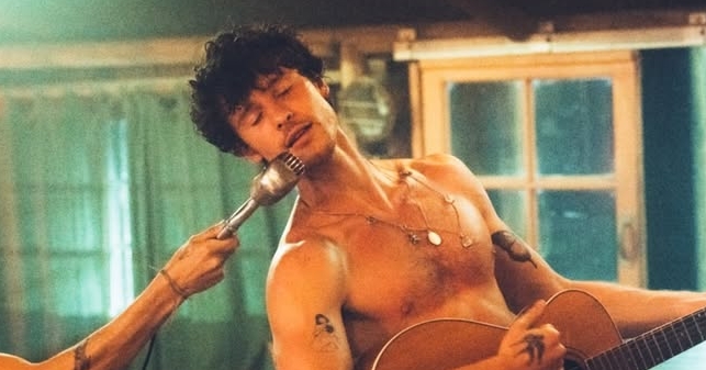 Shawn Mendes Is Back and Sinfully Shirtless