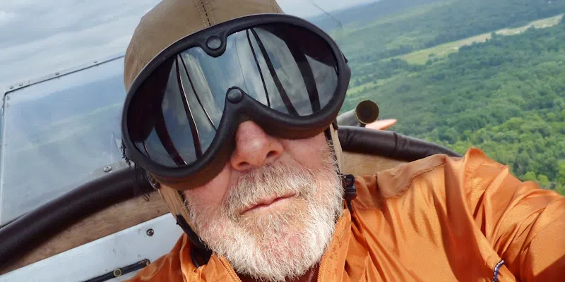 Stan Collins, Photographer Who Spread Joy to More than 46,000 Followers, Passes Away