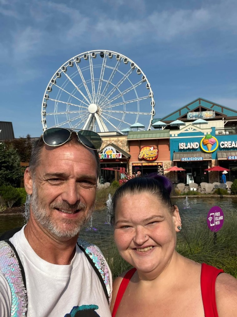 Amy Slaton and her fianceé Brian Lovvon