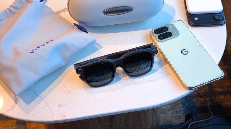 Touch Up Viture Luma Ultra Airport Table Hero