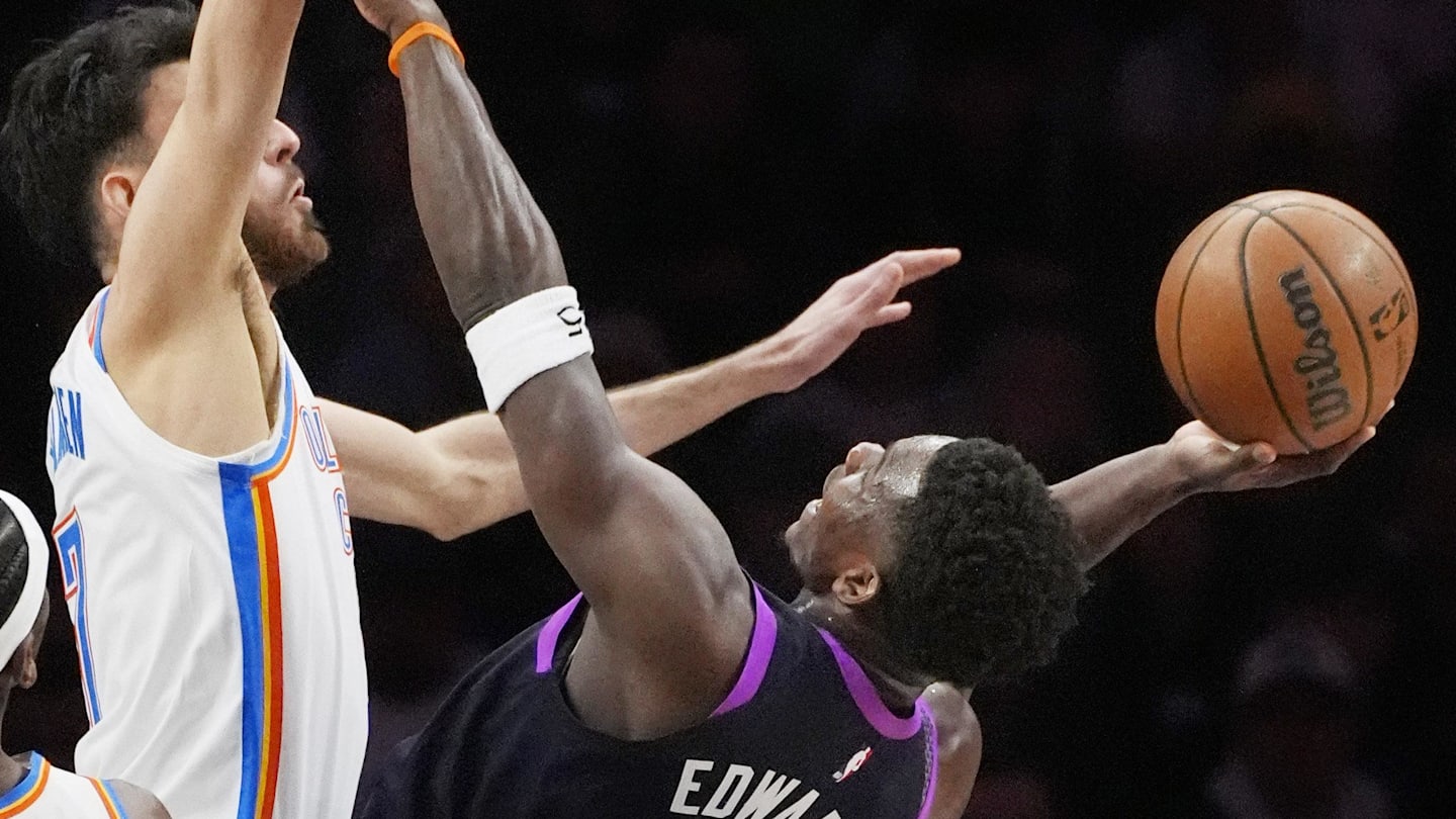 Anthony Edwards' heroics help Wolves hand juggernaut Thunder 3rd loss