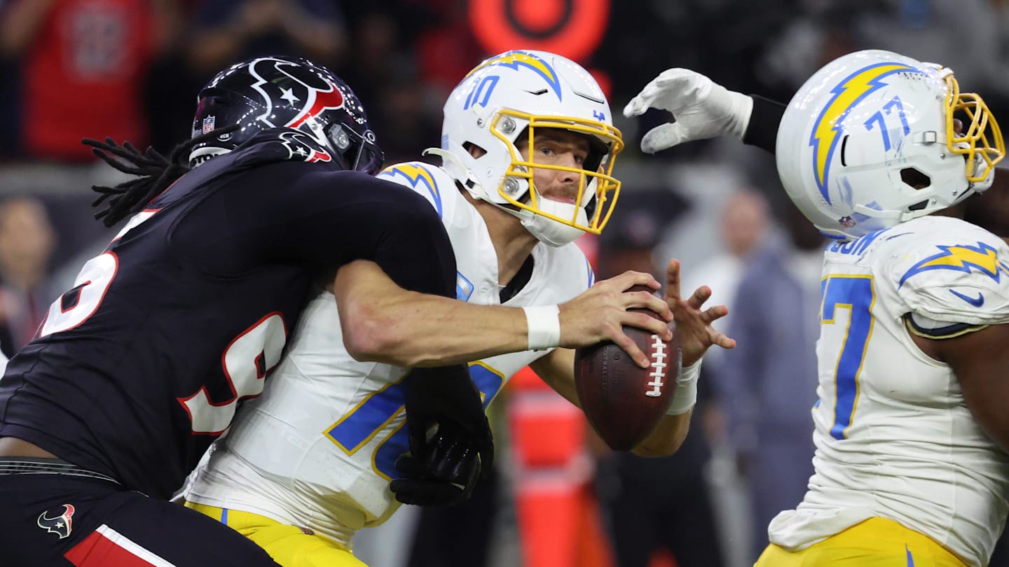 NFL experts make surprising prediction for Chargers-Texans AFC showdown