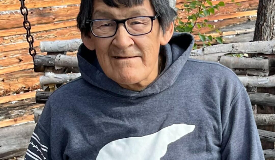 Baker Lake family upset after medical travellers left without escorts for days