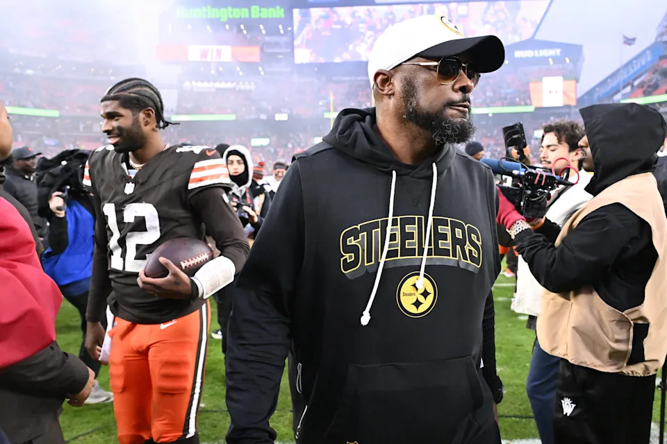 Dec 28, 2025; Cleveland, Ohio, USA; Pittsburgh Steelers head coach Mike Tomlin walks off the field after the game against the Cleveland Browns at Huntington Bank Field. Mandatory Credit: Ken Blaze-Imagn Images