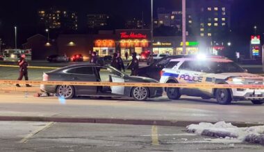 Man, 25, dead after shots fired at vehicle in Brampton, police say