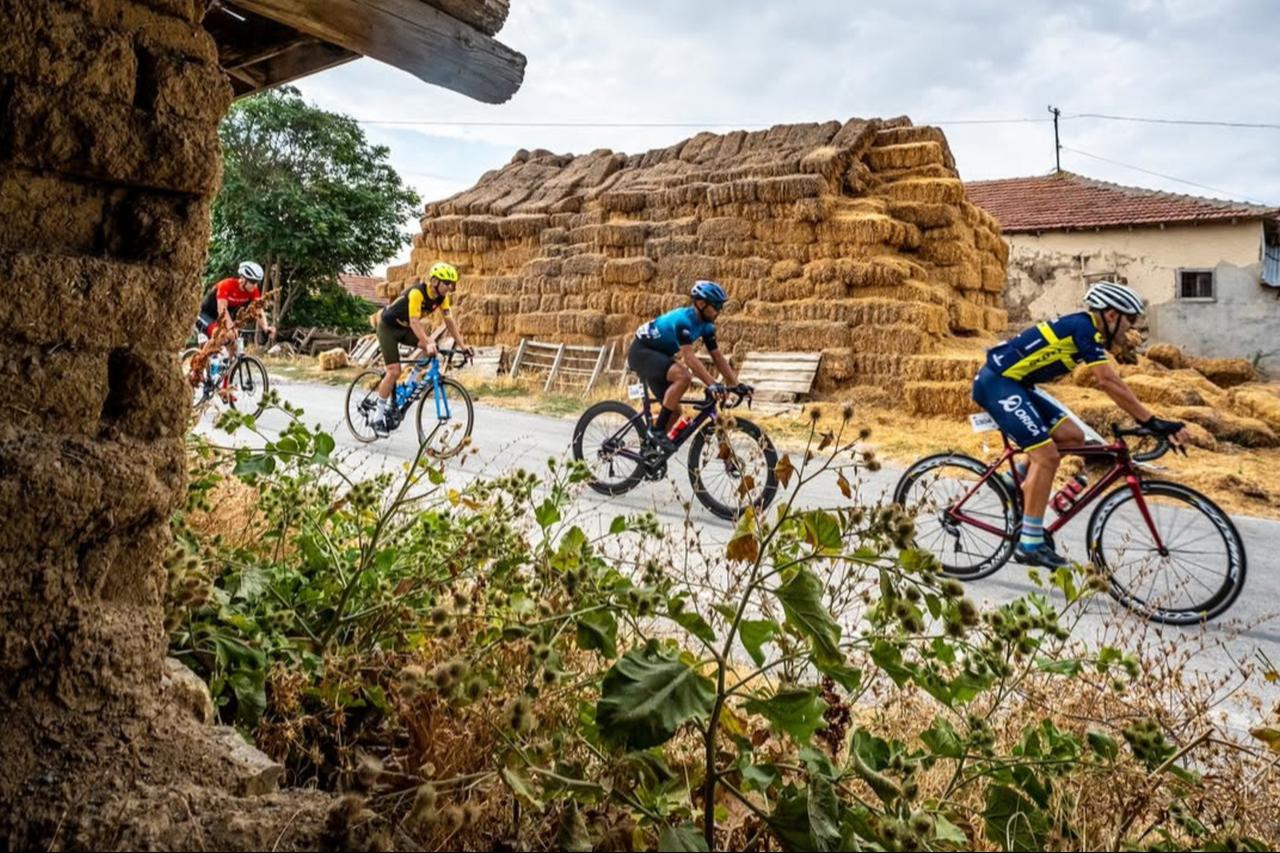 A scene from the 2024 edition of the Gran Fondo Baskent cycling race held in Ankara, Türkiye. (Photo via Gran Fondo Baskent's website)