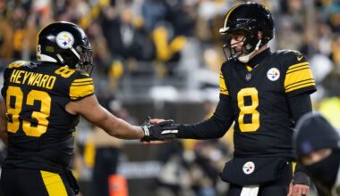 Aaron Rodgers, Steelers beat Dolphins with help of 'castoffs'