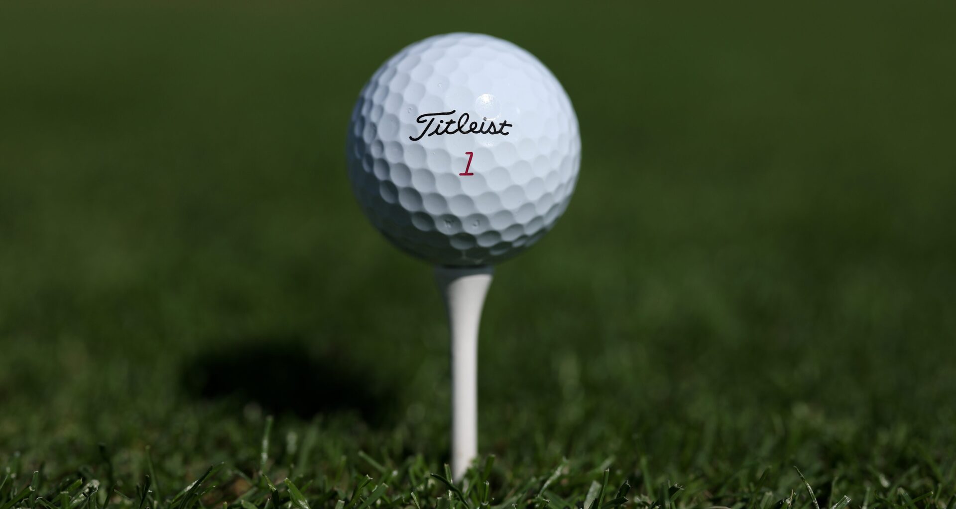 The Ultimate Christmas Gift Guide for Golfers in 2025