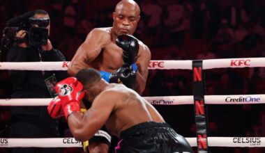 Anderson Silva drops Tyron Woodley, rolls to 2nd-round TKO win
