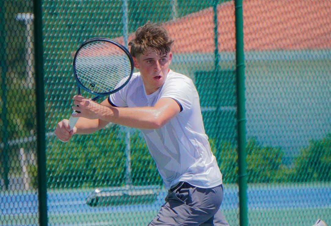 Mateus Ceolin with team