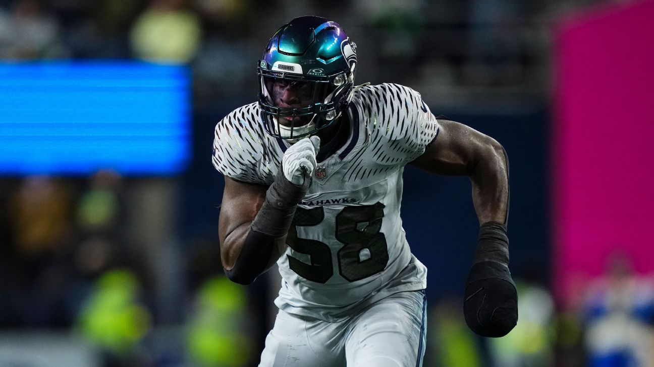 Seahawks' Macdonald defends Hall, disagrees with suspension