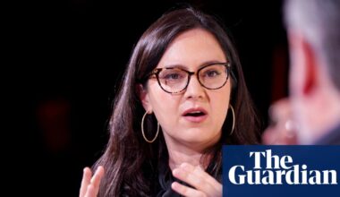 Bari Weiss defends decision to pull 60 Minutes episode on El Salvador prison | CBS