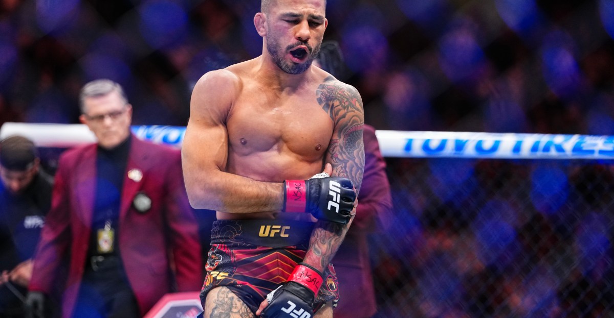 Alexandre Pantoja gets good injury news, return timeline emerging