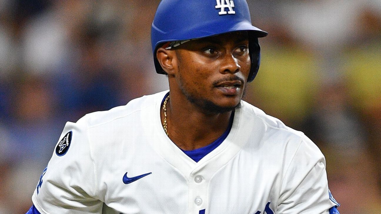 Miami Marlins land former AL stolen-base champ Esteury Ruiz