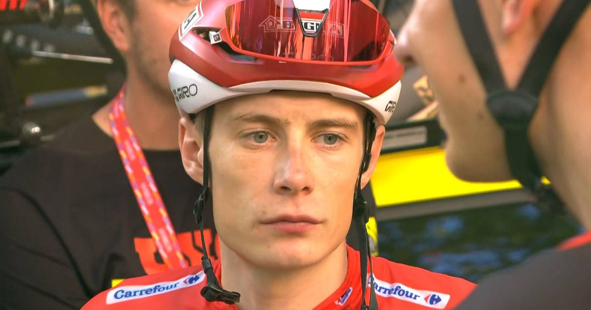 Vingegaard looks back on 'most memorable podium ceremony ever' at Vuelta: 'A disgrace for cycling'